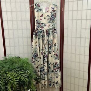NWT FELT MAGLIETTA BUTTERFLY DETAIL SIZE L‎